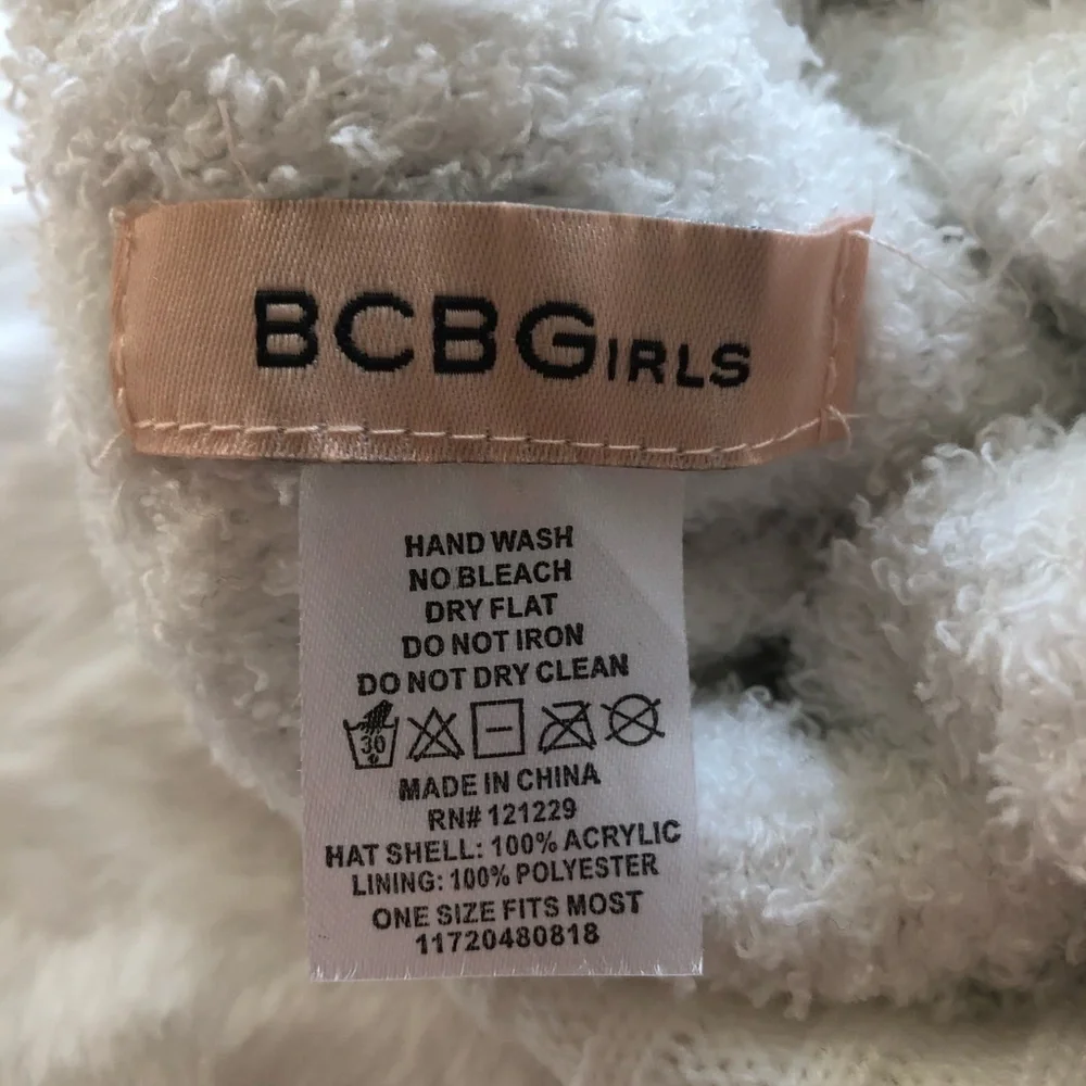 BCBG girls winter hat size small